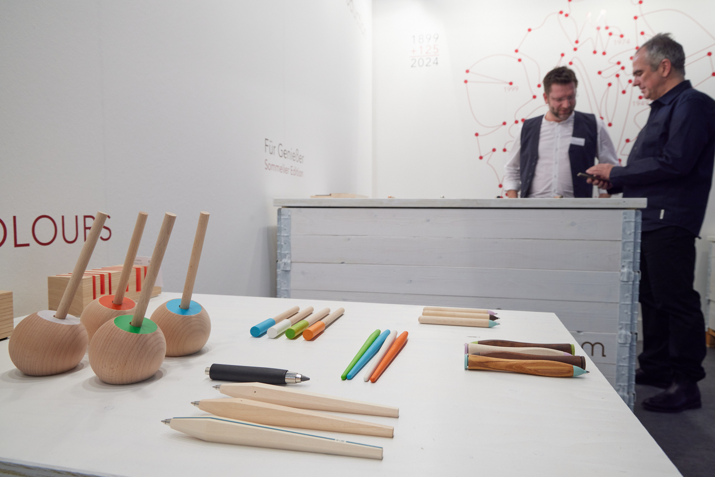Ethical Style exhibitor e + m Holzprodukte presented high-quality, sustainable writing instruments.